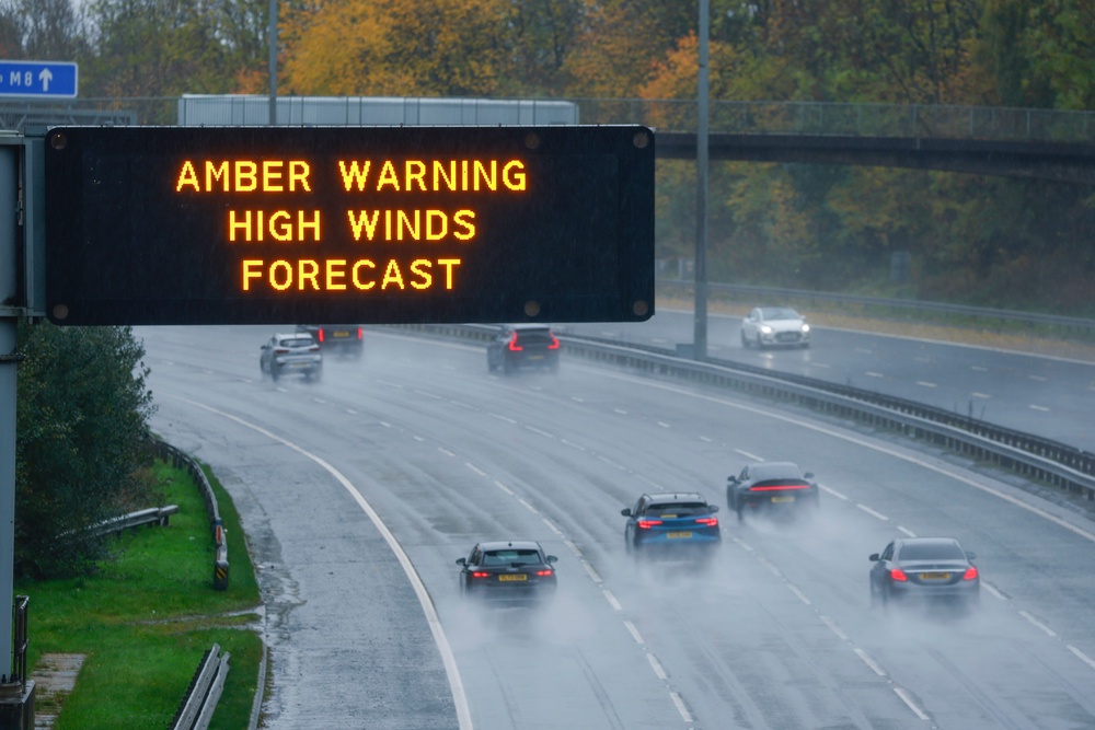 Image from: Storm Boelo latest: Hundreds of flights cancelled as 80mph winds batter UK and ‘danger to life’ warnings issued