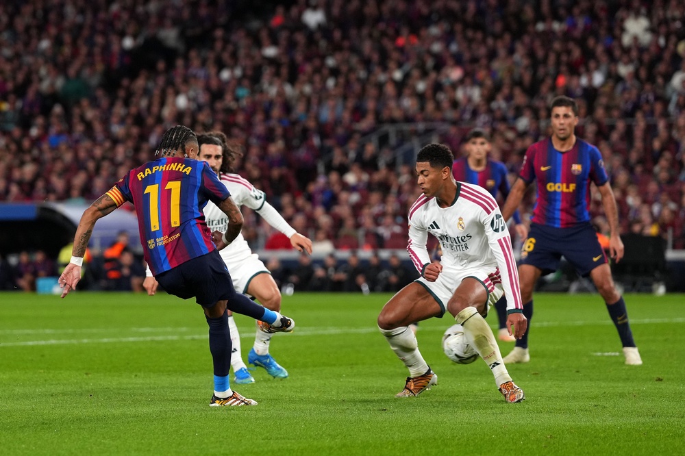 Raphinha levelled the score after a disguised pass from Pedri (Getty)