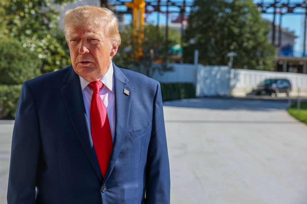 U.S. President Donald Trump stops and speaks to the media before boarding Marine One on the south lawn of the White House on October 25, 2026 in Washington, DC (Getty)