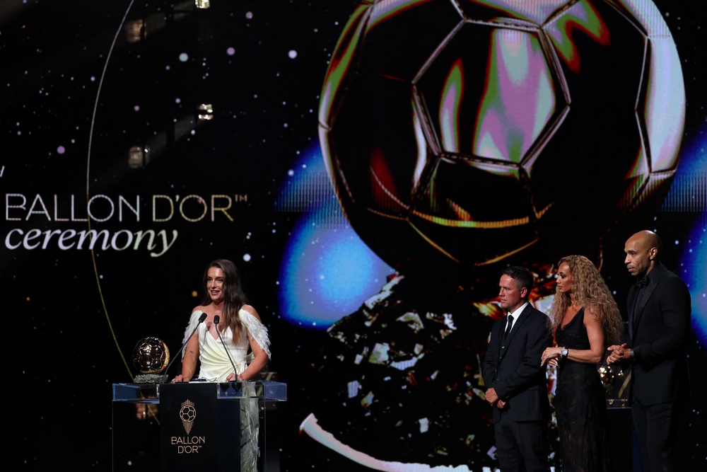 Putellas speaks at the award ceremony in London (AFP/Getty)