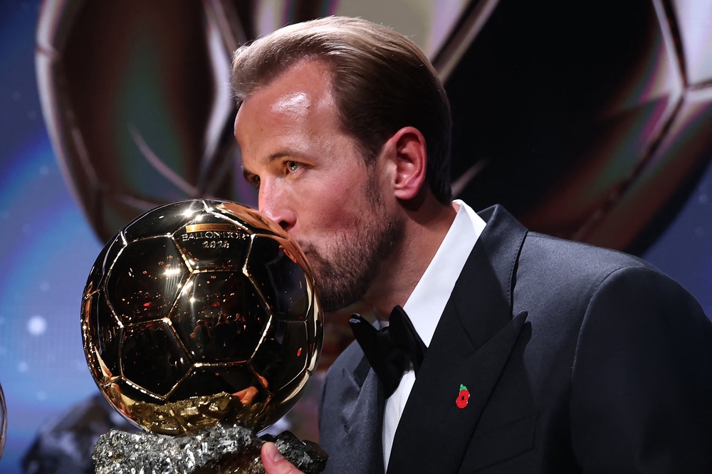 Harry Kane won the 2026 Ballon d'Or in London (AFP/Getty)