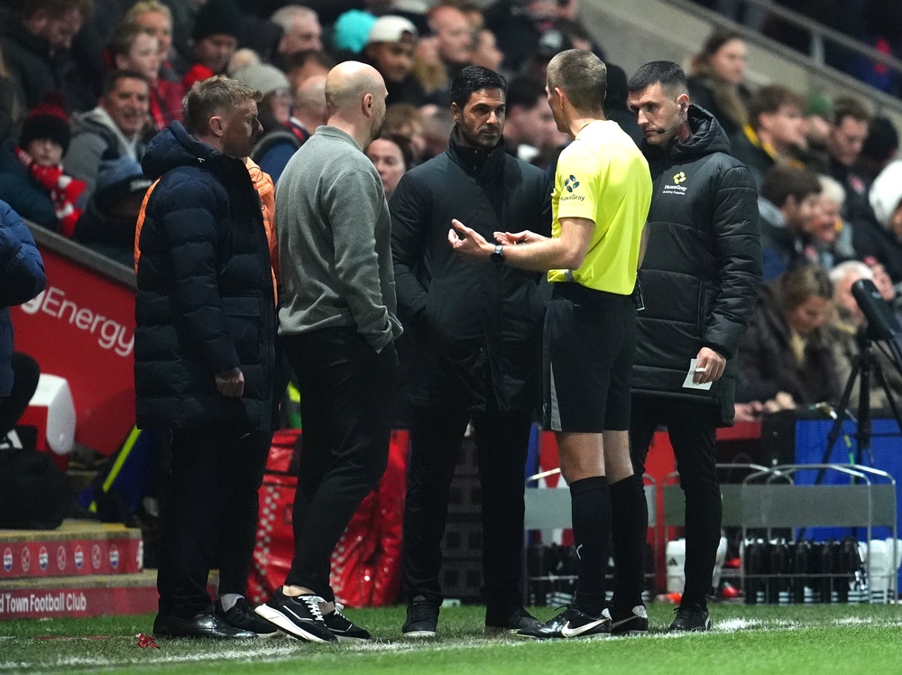 There was confusion as the referee stopped play to speak to both managers (PA)