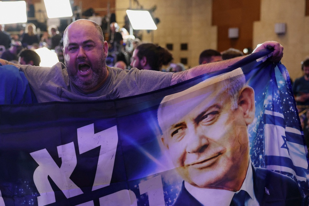 Image from: Israel election results live: Netanyahu faces calls to quit as exit polls point to deadlock with Eisenkot bloc