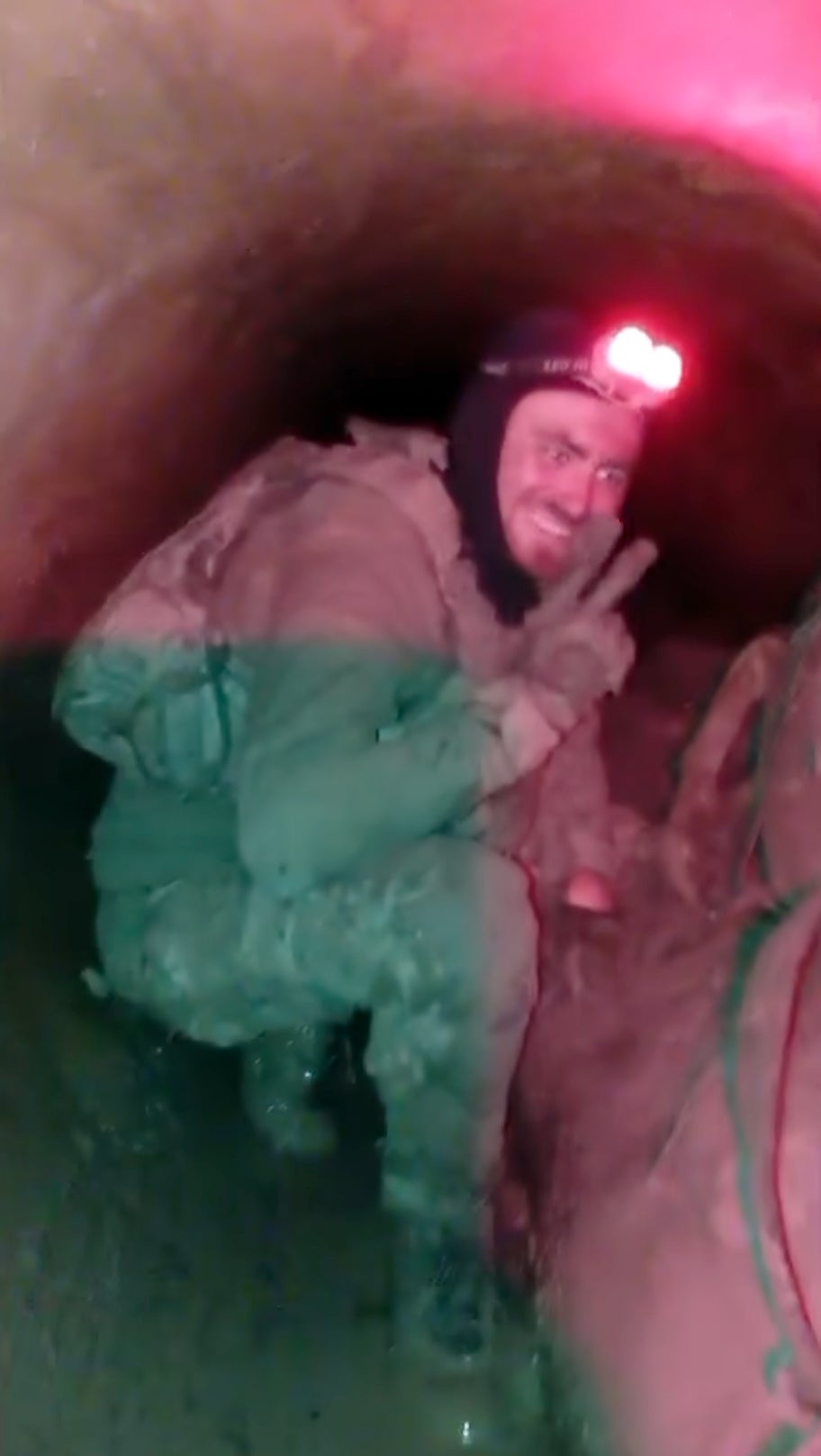Footage showed soldiers traipse through mud as part of the operation (Skelya 425)