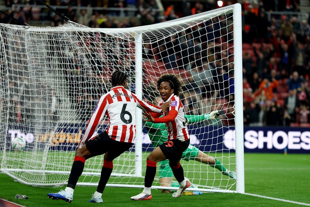 Sunderland lead Brentford at the Stadium of Light (Reuters)