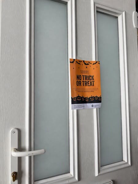 Residents can print out posters to warn revellers away from their property (Leicestershire Police)