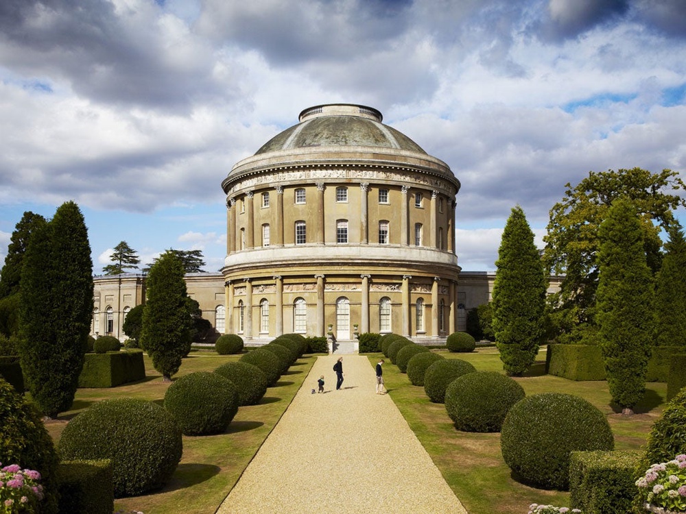 There are plenty of opportunities for walking and cycling at the Ickworth Hotel (Arnhel de Serra)