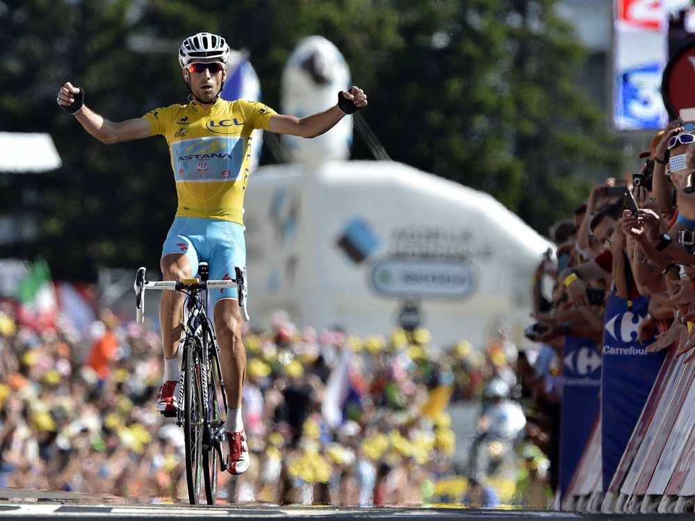 Stage two will retrace the men’s route from 12 years ago, when Vincenzo Nibali won in Sheffield (Local Library)
