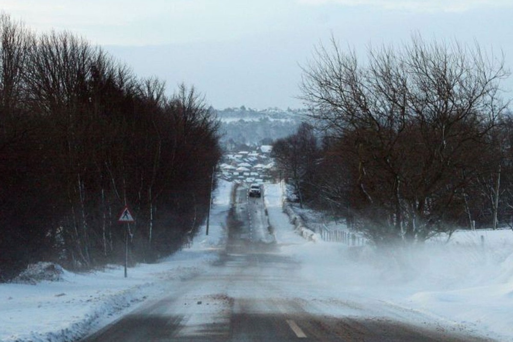 Met Office issues snow and ice weather warnings as amber cold health ...