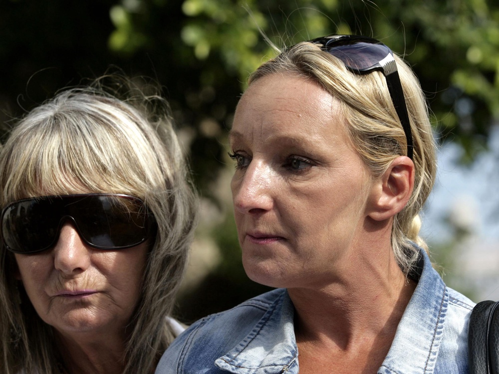 Kerry Needham, 41, mother of Ben Needham and his grandmother Christine (L) are seen outside the police station on the island of Kos, in Greece, on October 22, 2012 (AFP)