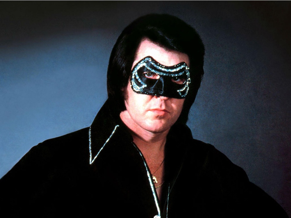 Ellis had previously attracted national attention as an Elvis Presley impersonator who performed under the stage name “Orion” because of his vocal resemblance to the singer