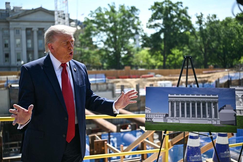 Image from: Trump UFC fight live: Judge rejects attempt to shut down cage match on White House lawn
