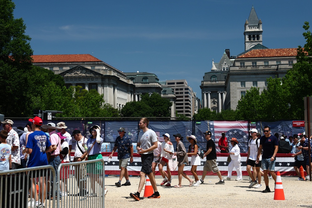 Image from: July 4 live: Trump’s rally facing risk of thunderstorms that could shrink already small crowds
