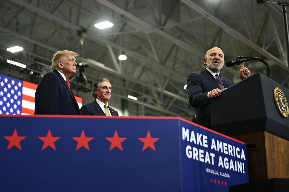 Image from: Trump drops out of final two midterms rallies and rages at ‘disgusting’ reporter: Live updates