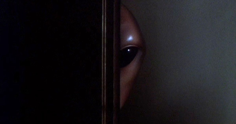 The 6 Best Alien Abduction Movies Ever Made, Ranked