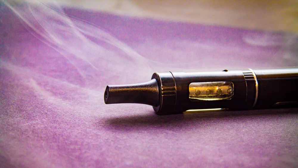 WHO calls for ban on flavored vapes