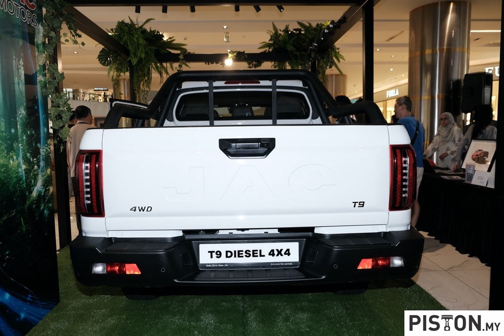 JAC T9 goes CKD in Malaysia, PHEV starts November and EV follows January next year