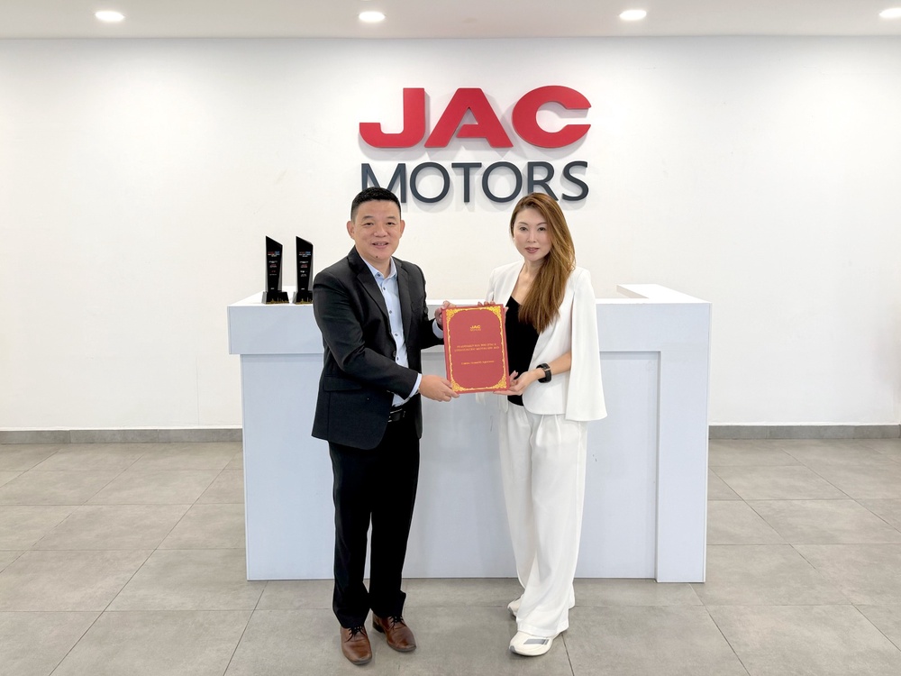 JAC T9 goes CKD in Malaysia, PHEV starts November and EV follows January next year