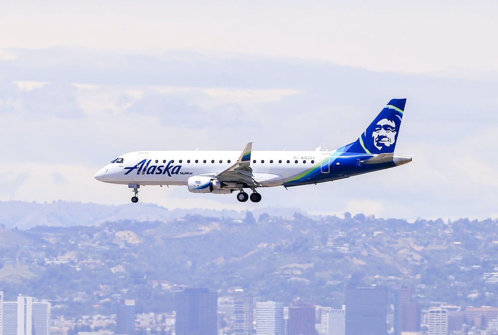 Alaska Airlines Visa credit card review Earn hardtoget miles