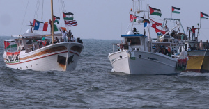 Kapal SS Free Gaza dan SS Liberty disambut rakyat Palestin selepas berjaya tiba di Gaza pada tahun 2008.