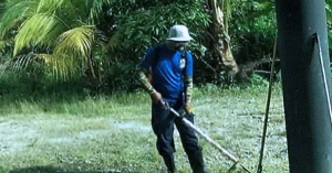 Lelaki pemotong rumput meluahkan rasa sedih selepas ditinggalkan isteri