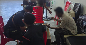 Operasi serbuan MBAS di premis industri Shahab Perdana yang dijadikan sekolah warga Rohingya