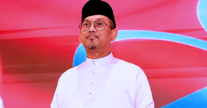Dua ADUN BERSATU Pahang menyatakan sokongan kepada Menteri Besar Pahang, Wan Rosdy