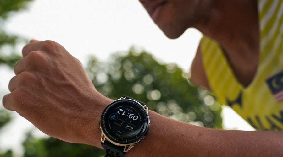 Image from: Amazfit Unveils the Cheetah 2 Pro, a Performance Running Watch Built  for Marathon Preparation