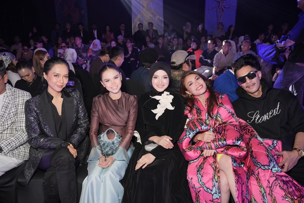 Image from: Hatta Dolmat Marks 20 Years With Two Emotional Collections at KLFW 2026