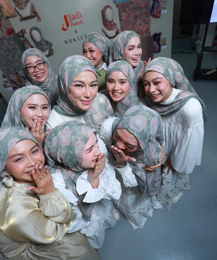 Image from: Jadi Batek And Bokitta Launch “The Art Series”: Celebrating Merdeka 2026 Through Handcrafted Batik Hijabs