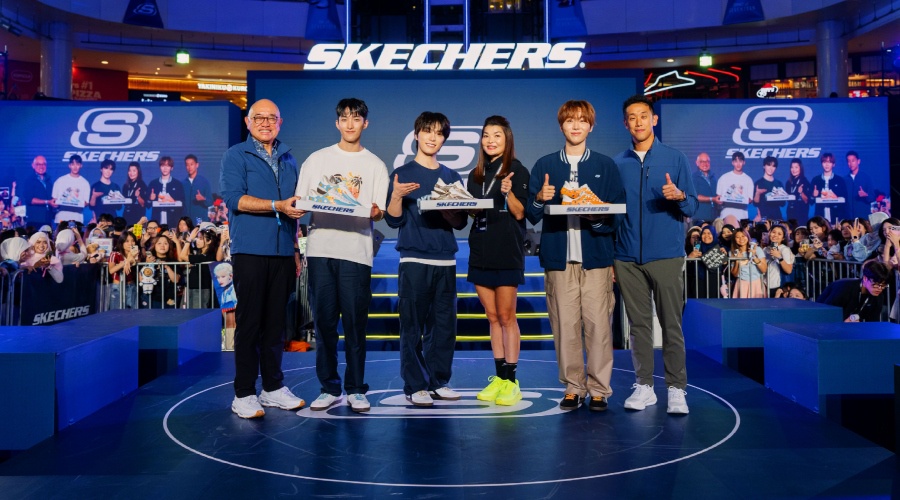 Image from: SEVENTEEN’s DK, SEUNGKWAN and DINO Draw 8,000 Fans as Skechers Opens Expanded Sunway Pyramid Superstore