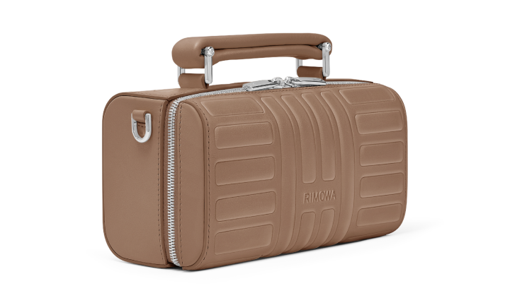Image from: RIMOWA Brings New Seasonal Hues Across Essential And Groove Collections