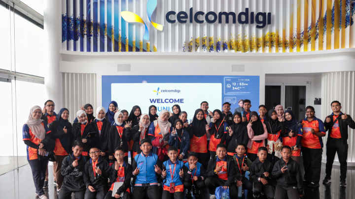 Image from: CelcomDigi & RTM’s Junior Innovathon Equips Young Digital Natives to Explore, Create and Innovate with AI
