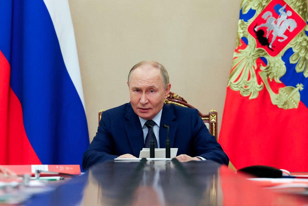 Putin Offers Trump One-Year Extension to New START Nuclear Treaty Amid Rising East-West Tensions