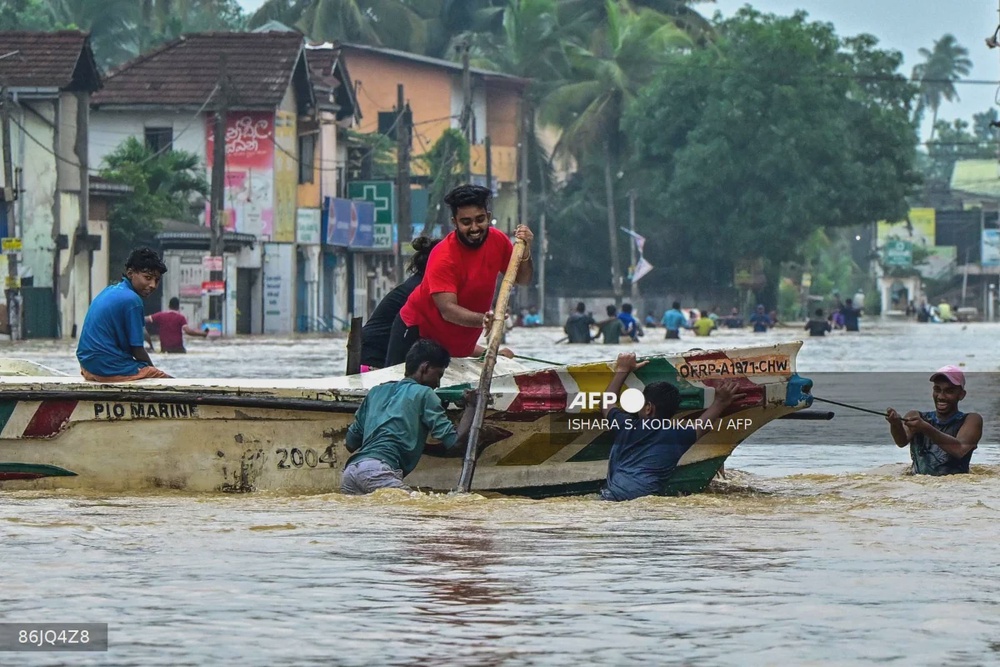 Sri Lanka declares emergency as cyclone death toll reaches 132