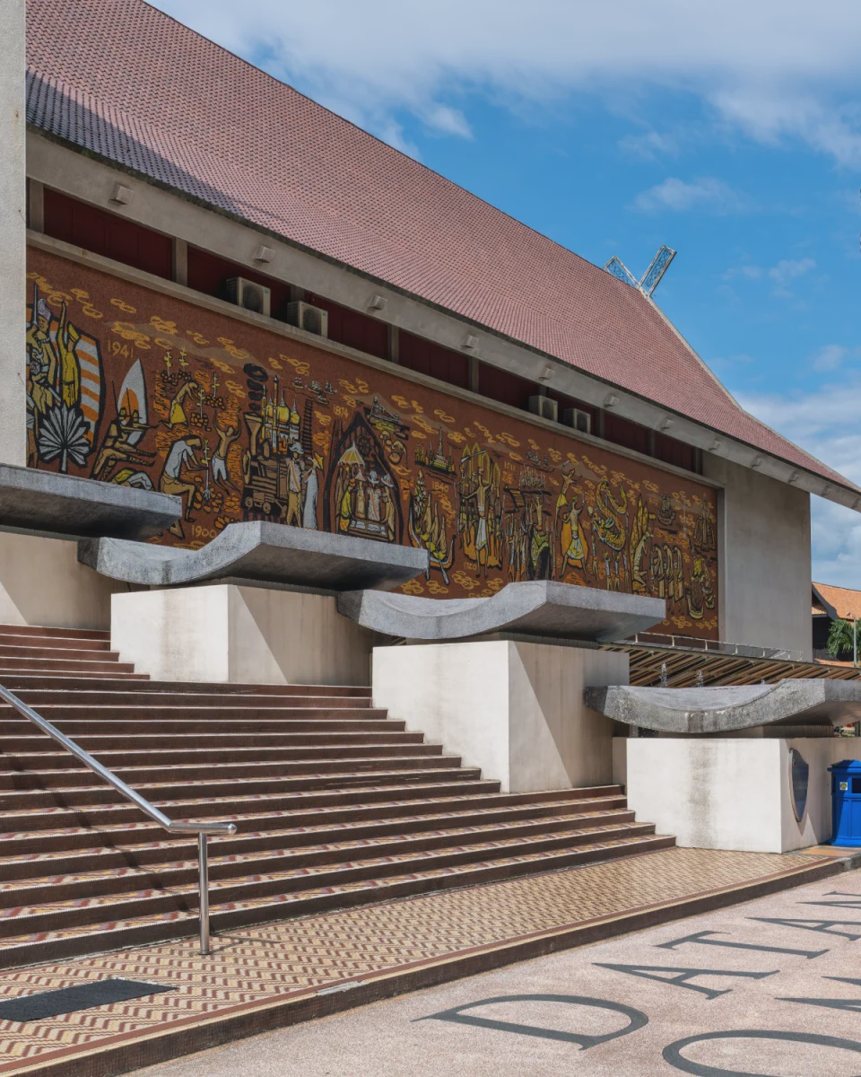 Museum digitisation projects are increasingly used globally as research tools, not just public exhibits. – 123RFPIC