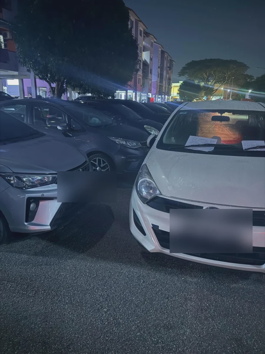 Double-parked car leaves Malaysian stranded for 10 hours, forced to spend RM53 on e-hailing ride to work