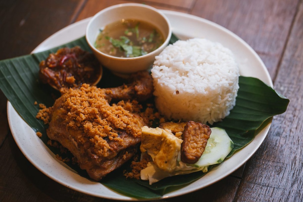Ayam gepuk, geprek or penyet? A delicious breakdown