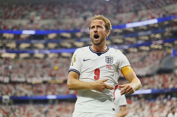 Why Harry Kane is everything Cristiano Ronaldo is not right now
