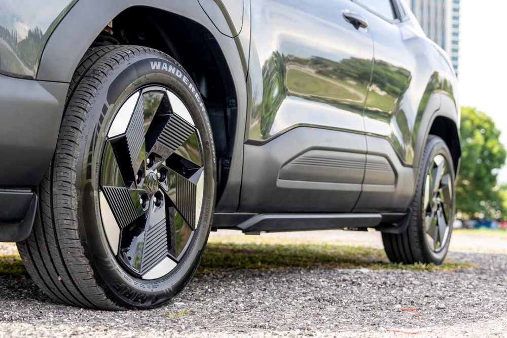 Suzuki eVitara debuts with RM188,000 starting price
