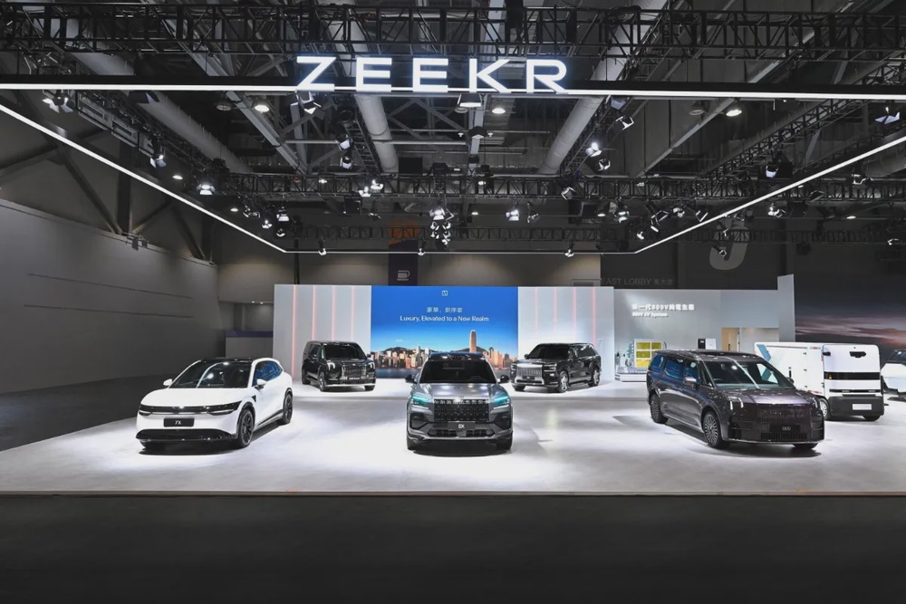ZEEKR Surpasses 800,000 Global Deliveries and Unveils Global Expansion Strategy for Dual Flagship 9-Series Models