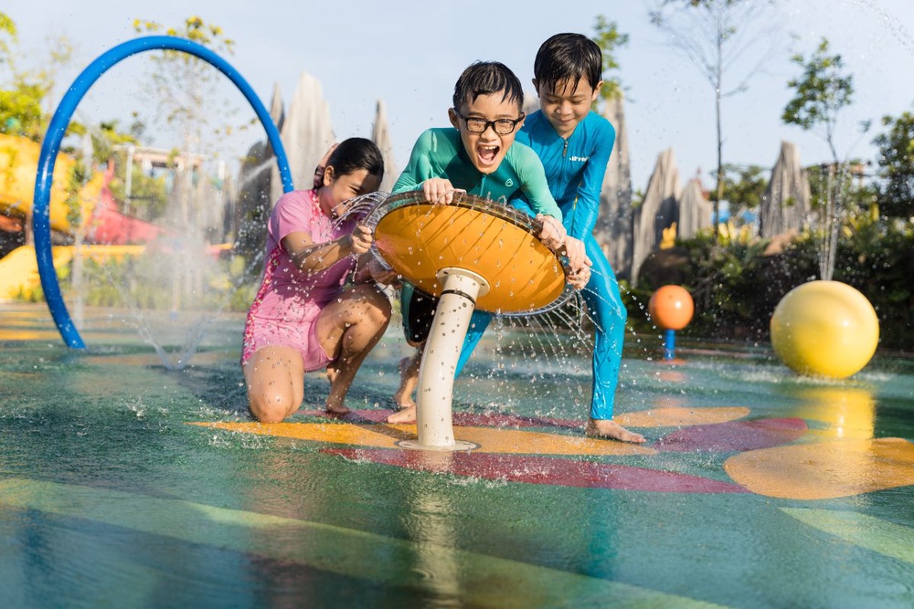 SplashMania turns three: Buy one, free one ticket promo for anniversary