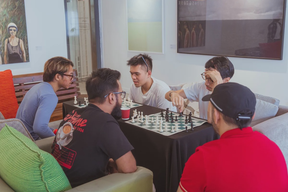 Friends Who Chess brings players together in cafes, galleries and creative spaces.