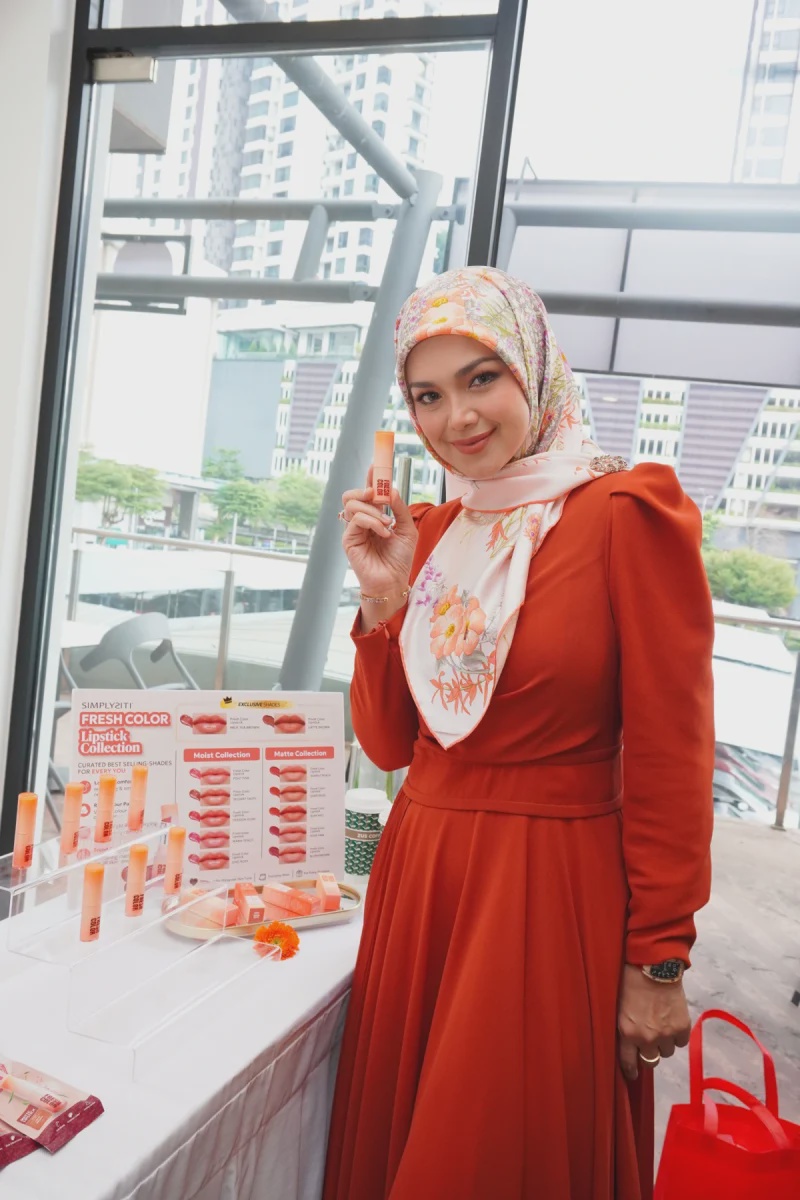 SimplySiti, ZUS COFFEE brew up exclusive milk tea-inspired lipsticks