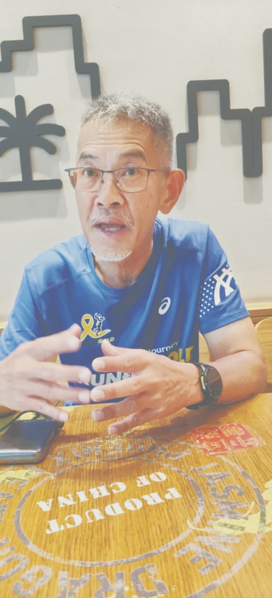 One man's 2,200km journey to support children battling cancer