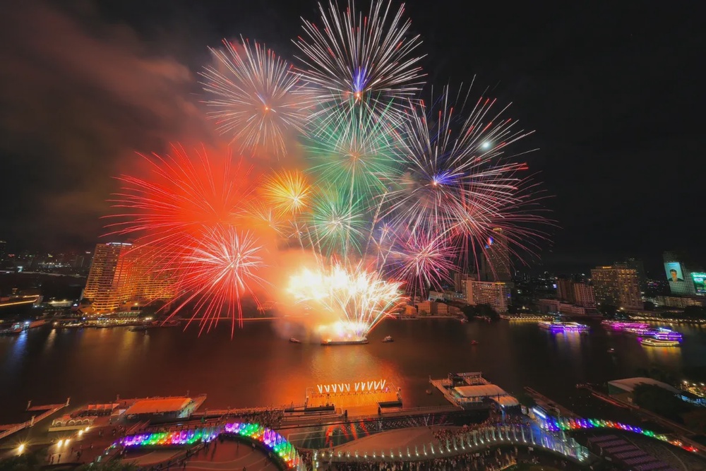 ICONSIAM Captivates the World with Historic Rainbow Drone and Fireworks Spectacular, Showcasing Thailand's Readiness to Host World Pride 2030