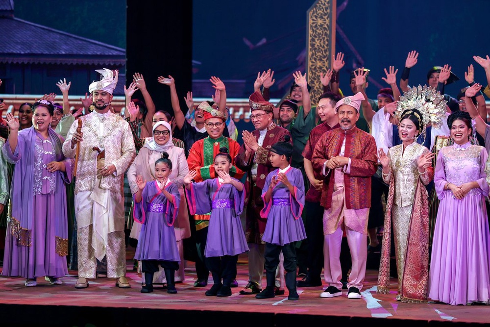 ‘Mansur & Liu’ shows Malaysia’s local productions have come of age - Anwar