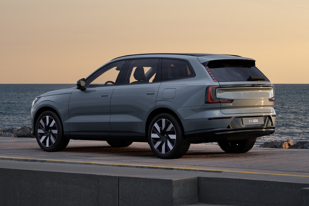 Updated 2026 Volvo EX90 coming to Malaysia soon, 350kW charging ability