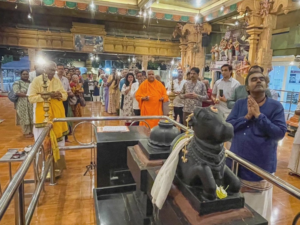 Malaysian Hindus pray for safe return of those missing in Nepal floods