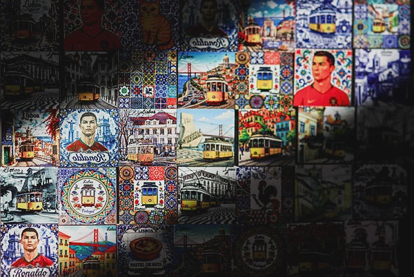Fernandes hails Portugal's 'greatest symbol' Ronaldo, calls for unity